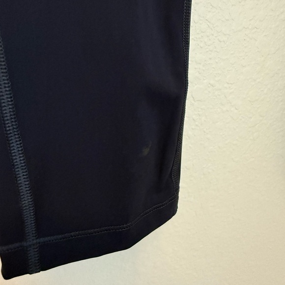 Athleta Ultimate Stash Pocket Capri Small Tall - Picture 3 of 10